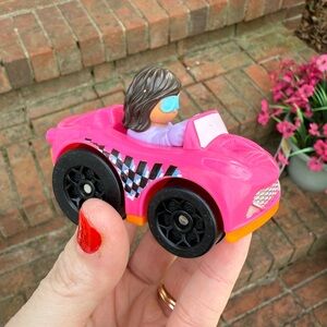 Little people Fisher-Price pink girl racing car